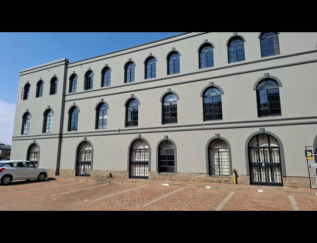 BUSINESS PROPERTY TO RENT IN GRAND CENTRAL